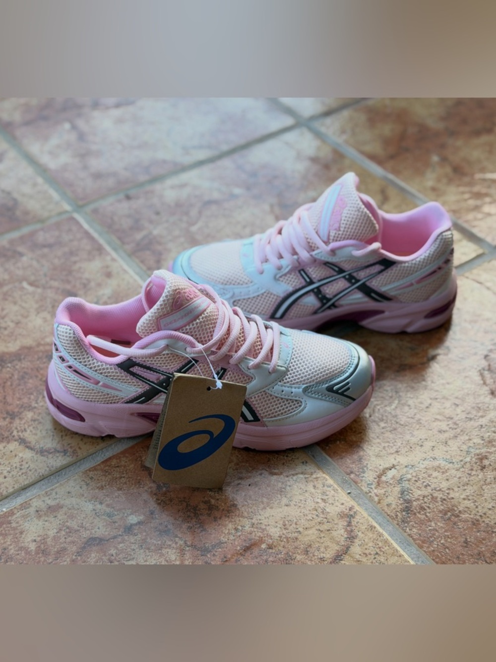 Size 7 Men’s And Women’s 8.5 - Asics Gel Kayano 14 Pink and Black Mesh Running